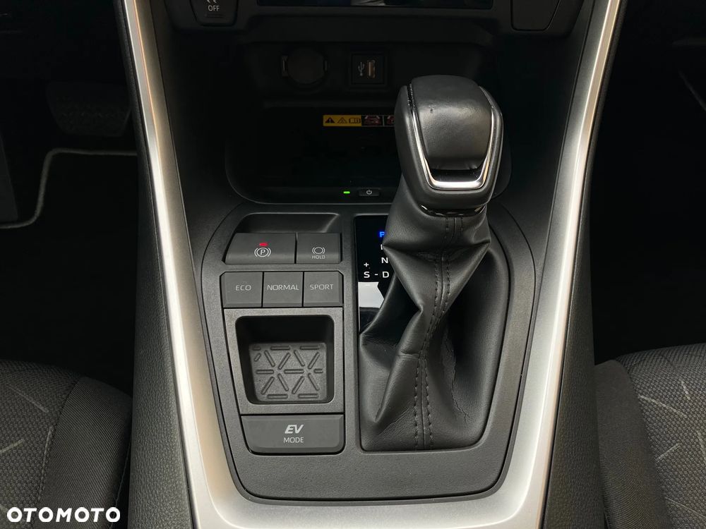 Toyota RAV4 2.5 Hybrid Comfort 4x2 - 33