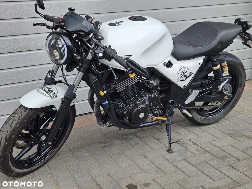 Honda CB - 9