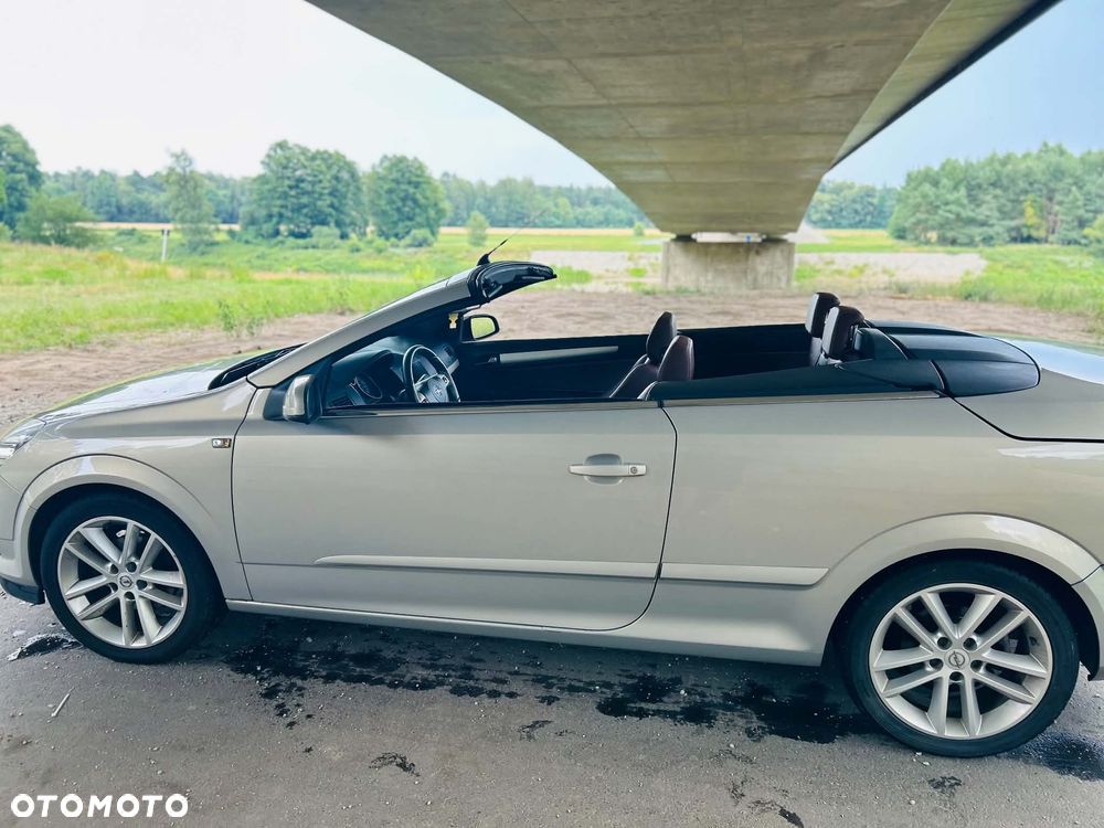 Opel Astra 1.6 Cosmo - 11
