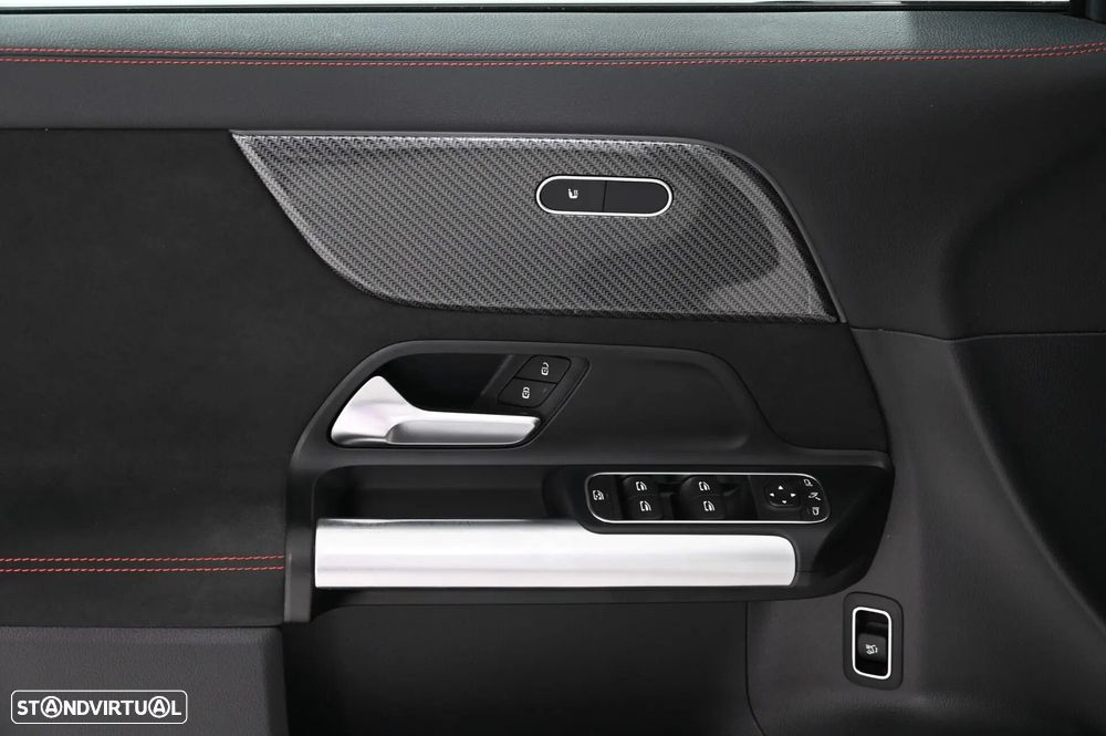 Mercedes-Benz GLA 200 d AMG Line - 24