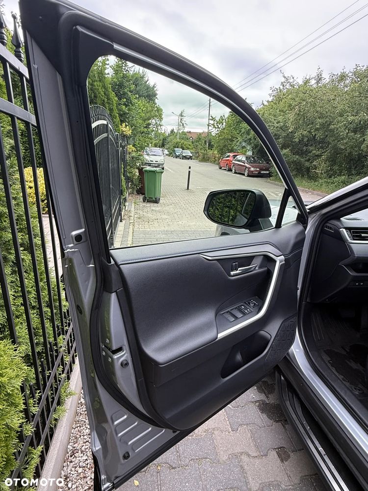 Toyota RAV4 - 16