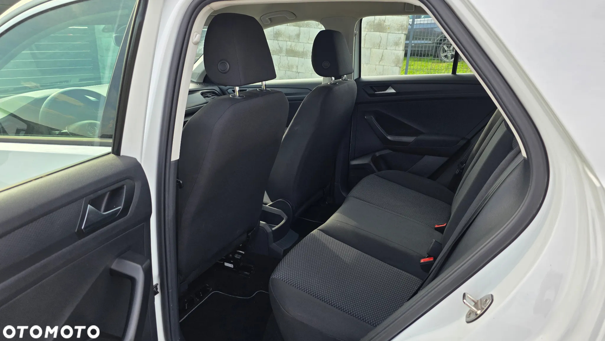 Volkswagen T-Roc 1.0 TSI OPF - 10