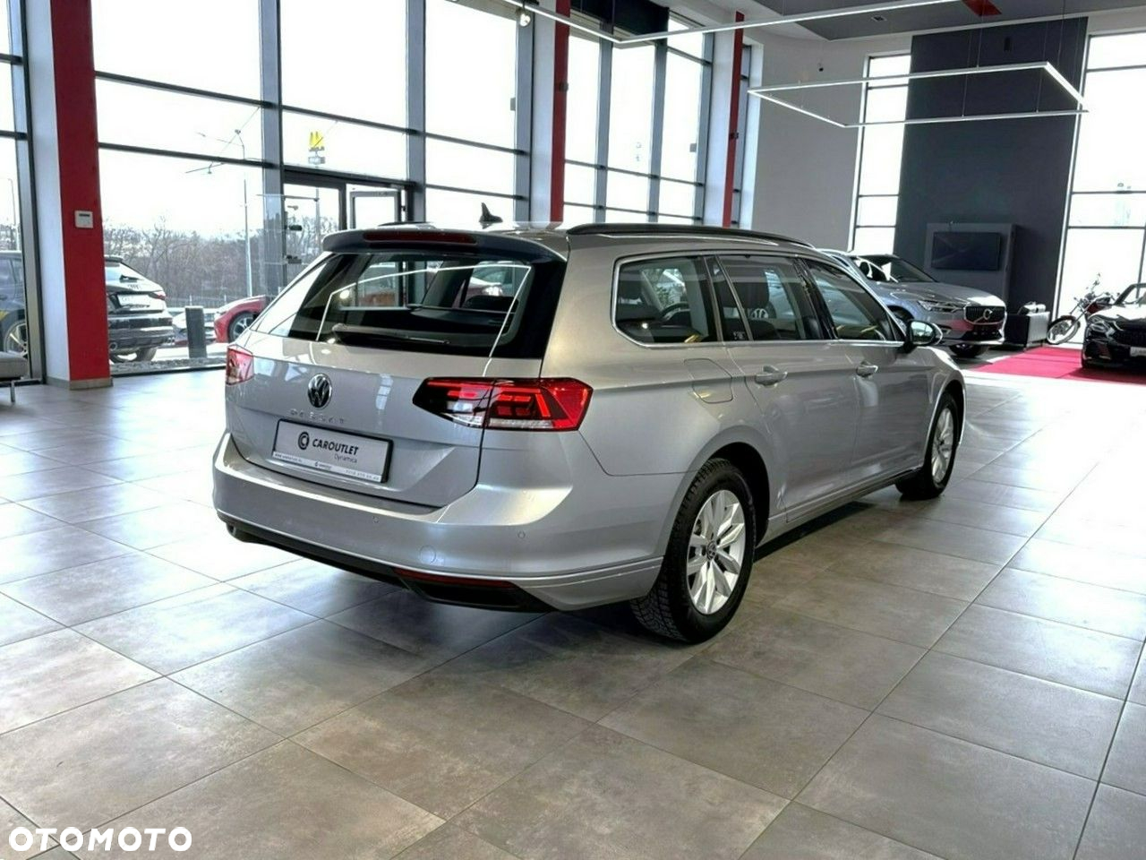 Volkswagen Passat - 4