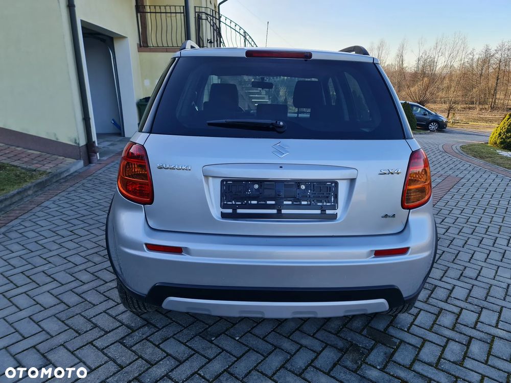 Suzuki SX4 - 5