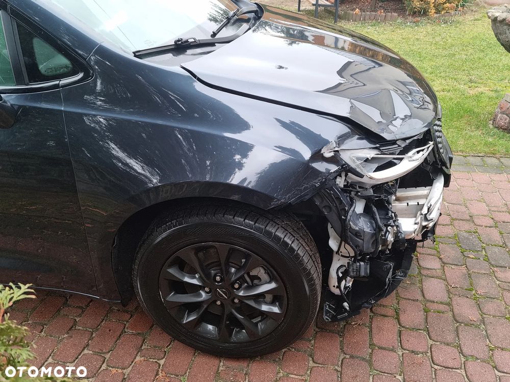 Chrysler Pacifica - 13