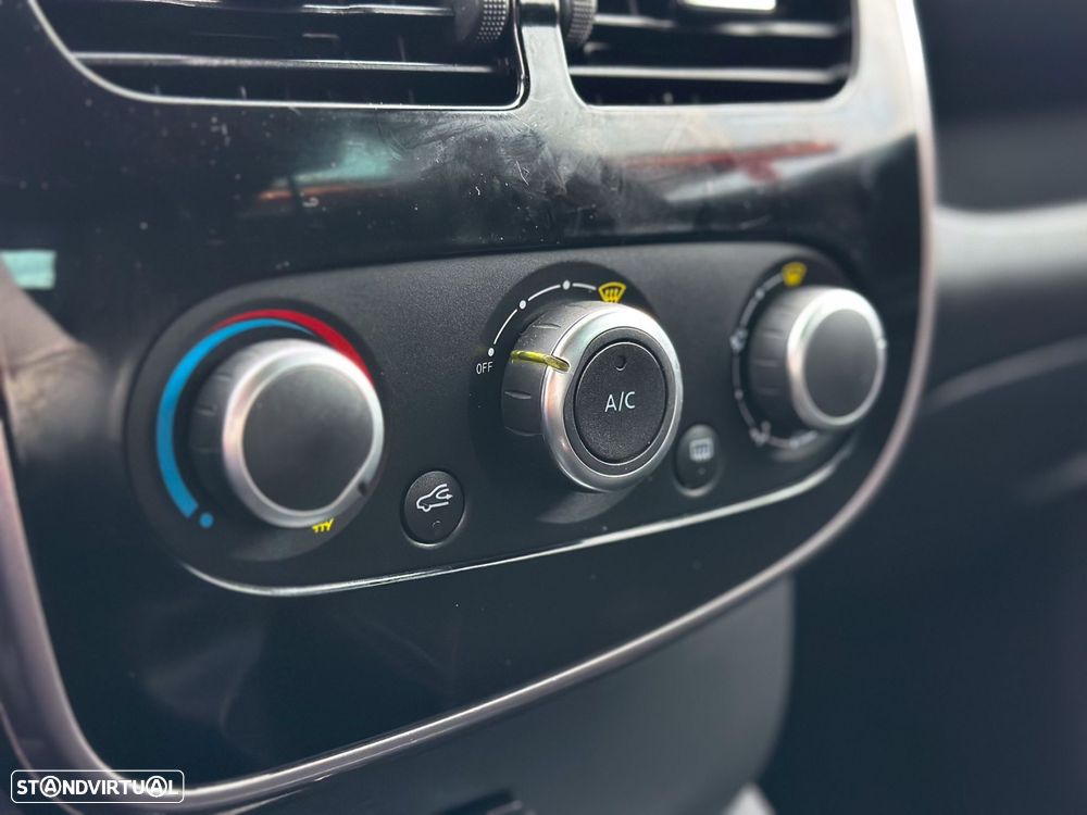 Renault Clio 0.9 TCe Limited - 19