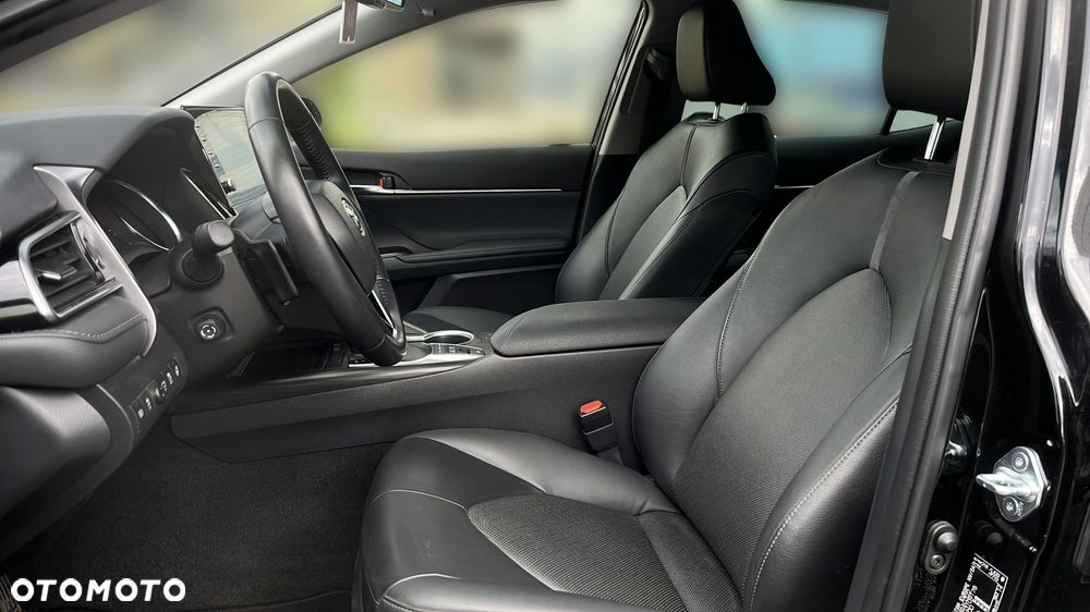 Toyota Camry 2.5 Hybrid Executive CVT - 15