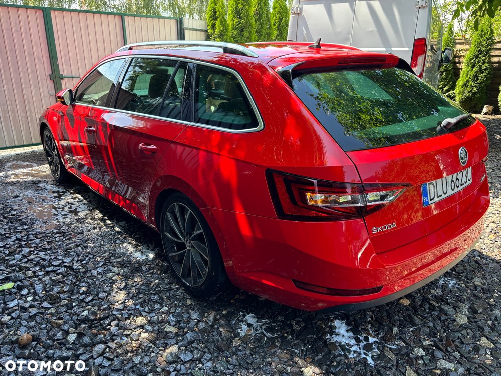 Skoda Superb 2.0 TDI L&K DSG - 2