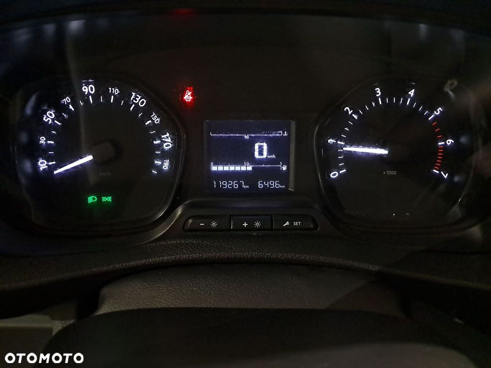 Toyota PROACE - 12
