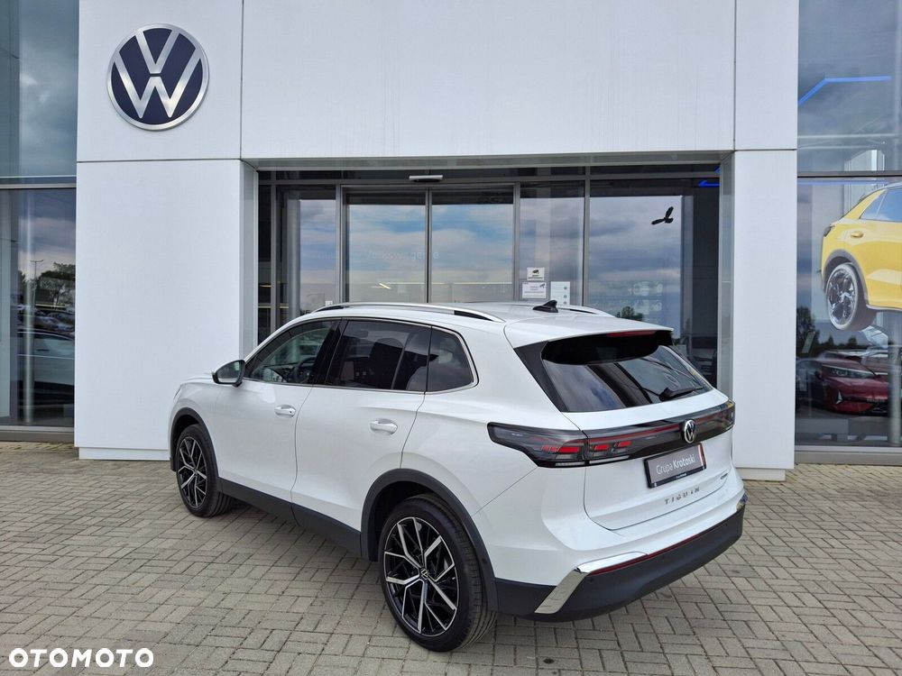 Volkswagen Tiguan - 8