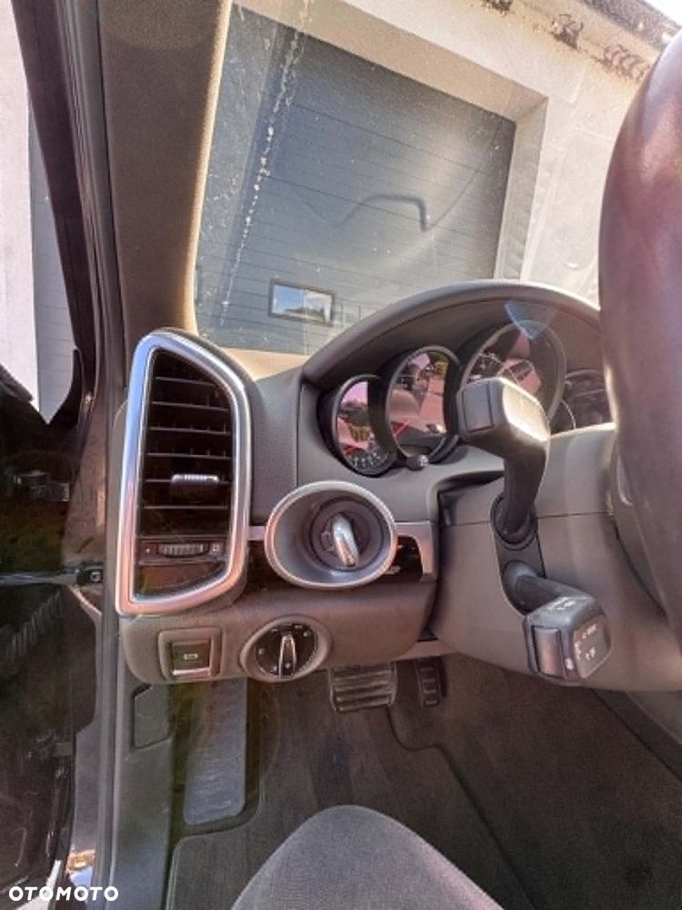 Porsche Cayenne Tiptronic S - 15