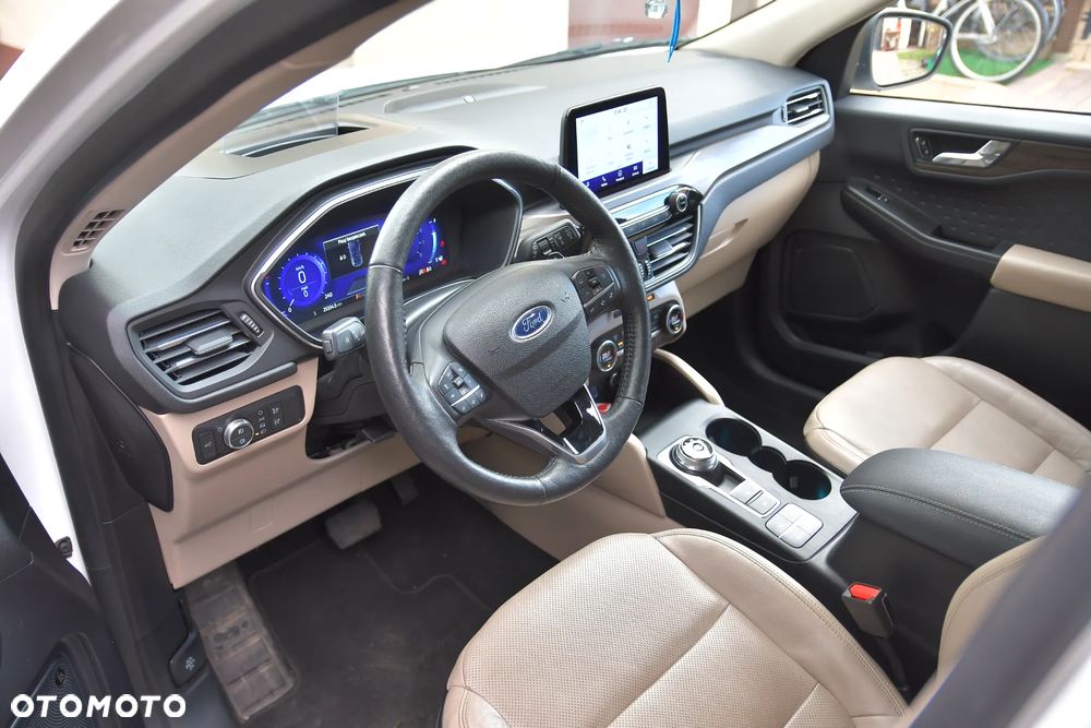 Ford Escape 2.0 EcoBoost AWD Titanium - 12