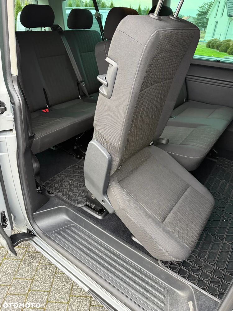 Volkswagen Caravelle 2.0 TDI L2 Comfortline DSG - 15