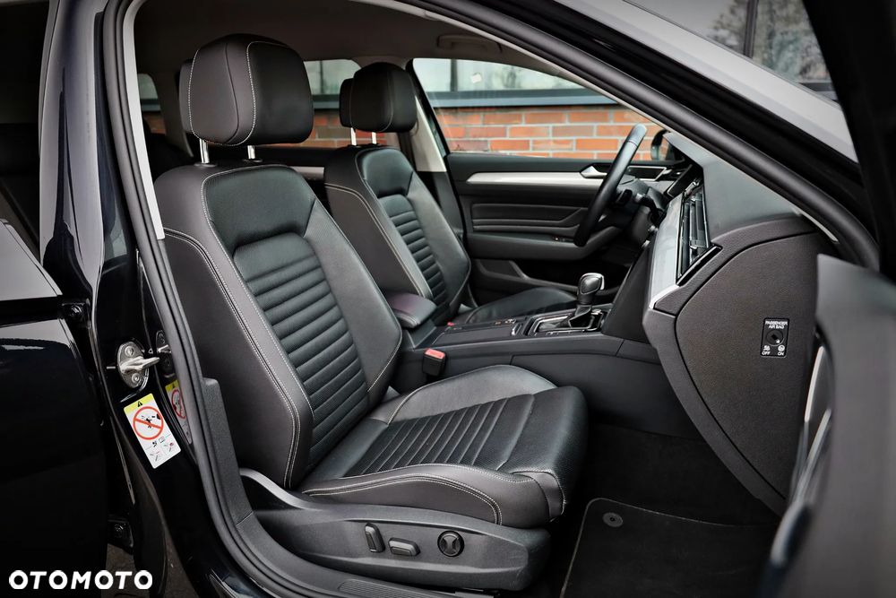 Volkswagen Passat 2.0 TDI EVO Elegance DSG - 24