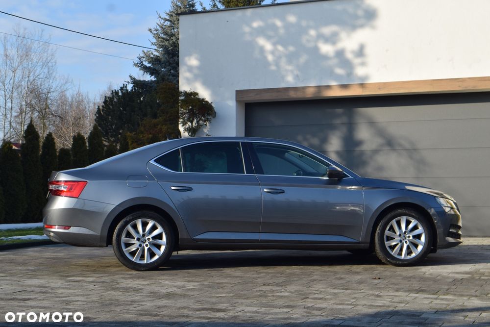 Skoda Superb 1.5 TSI Sportline DSG - 5