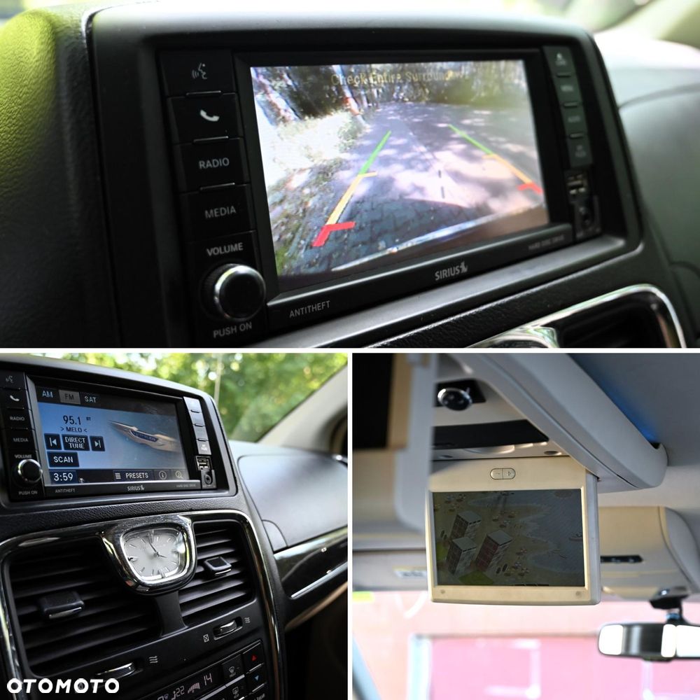 Chrysler Town & Country - 23