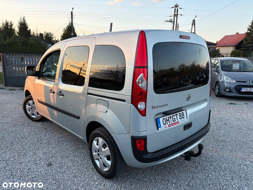 Renault Kangoo 1.6 8V Happy Family - 12