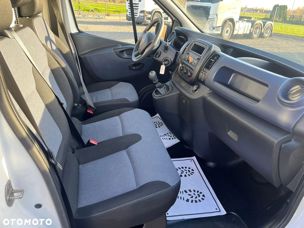 Opel VIVARO 120KM / 2019 / Import Francja - 8