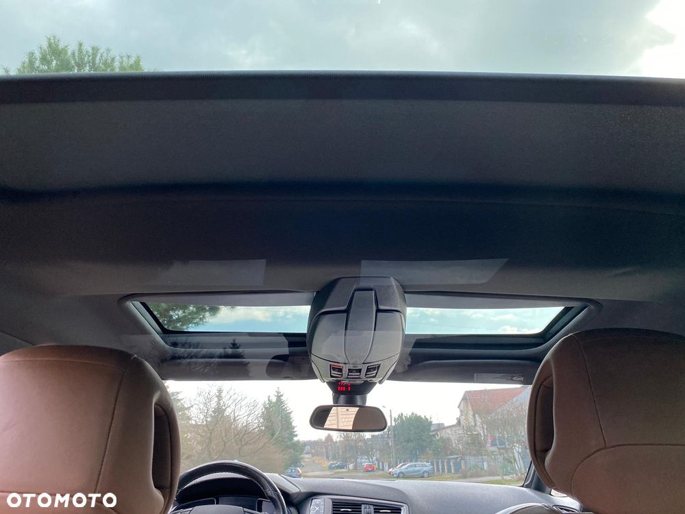 Citroën DS5 Hybrid4 EGS6 SoChic - 16