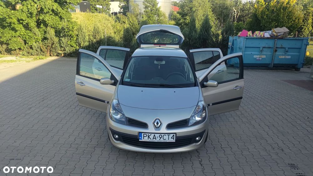 Renault Clio 1.5 dCi Expression - 24