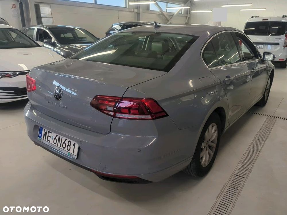 Volkswagen Passat 2.0 TDI EVO Business - 4