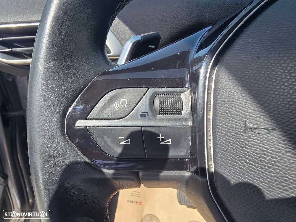 Peugeot 3008 BlueHDi 130 Stop & Start EAT8 Allure - 16