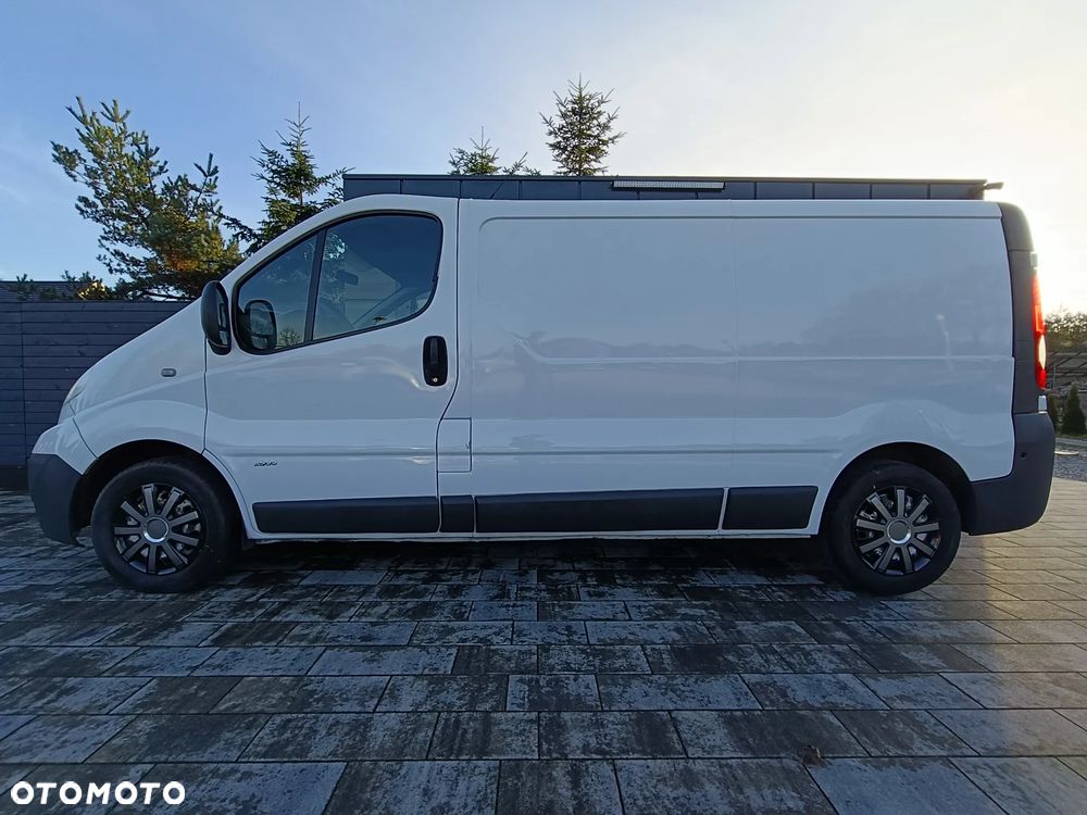 Opel Vivaro - 2