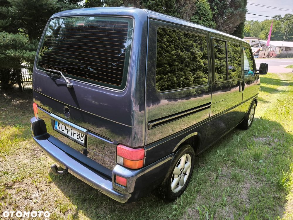 Volkswagen Caravelle - 5