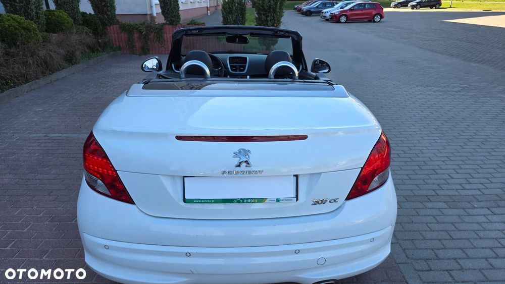 Peugeot 207 - 15