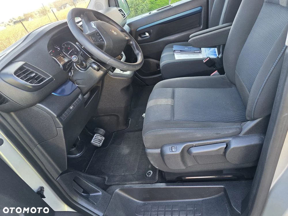 Peugeot Traveller L3 2.0 EAT8 Business VIP - 34