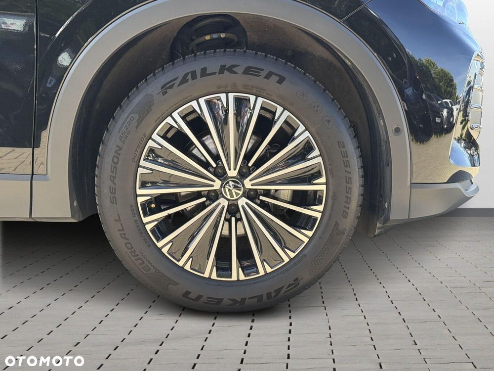 Volkswagen Tiguan - 10