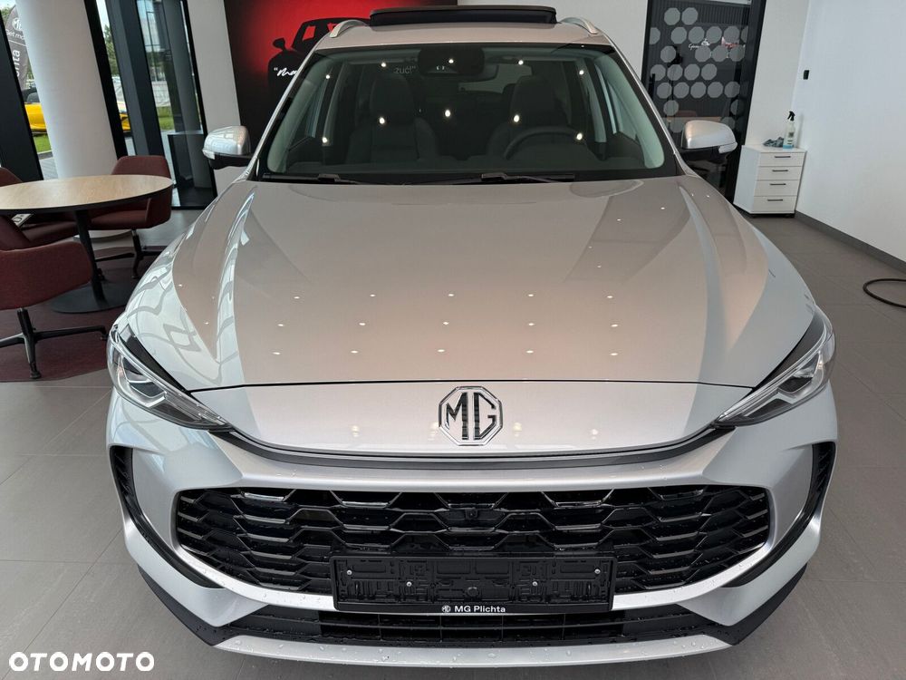 MG ZS Hybrid+ - 9