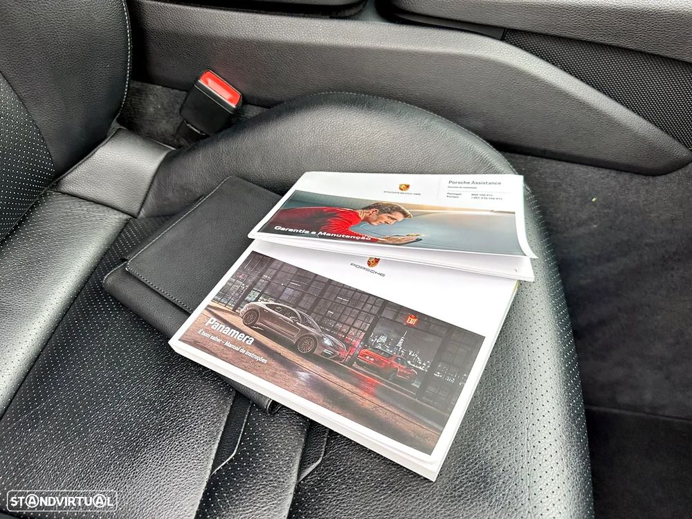 Porsche Panamera 4 E-Hybrid - 28