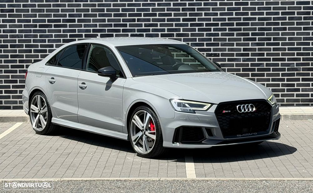 Audi RS3 Limousine S tronic - 2