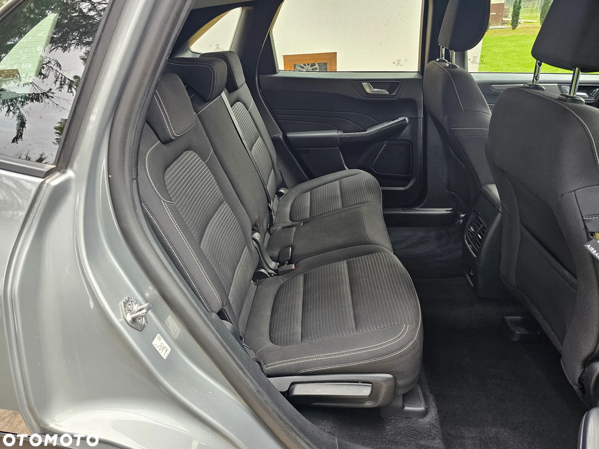 Ford Kuga 2.5 FHEV AWD Graphite Tech Edition e-CVT - 13