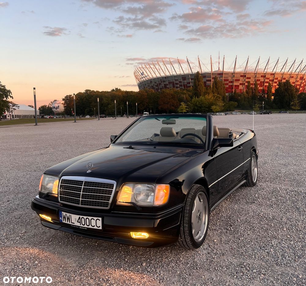 Mercedes-Benz Klasa E 320 - 32