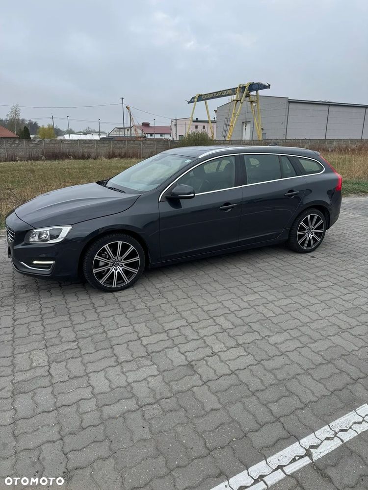 Volvo V60 - 1