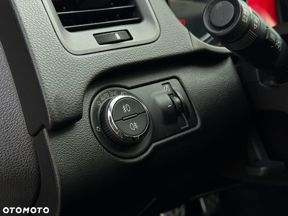 Opel Insignia 1.6 Turbo Sport - 21