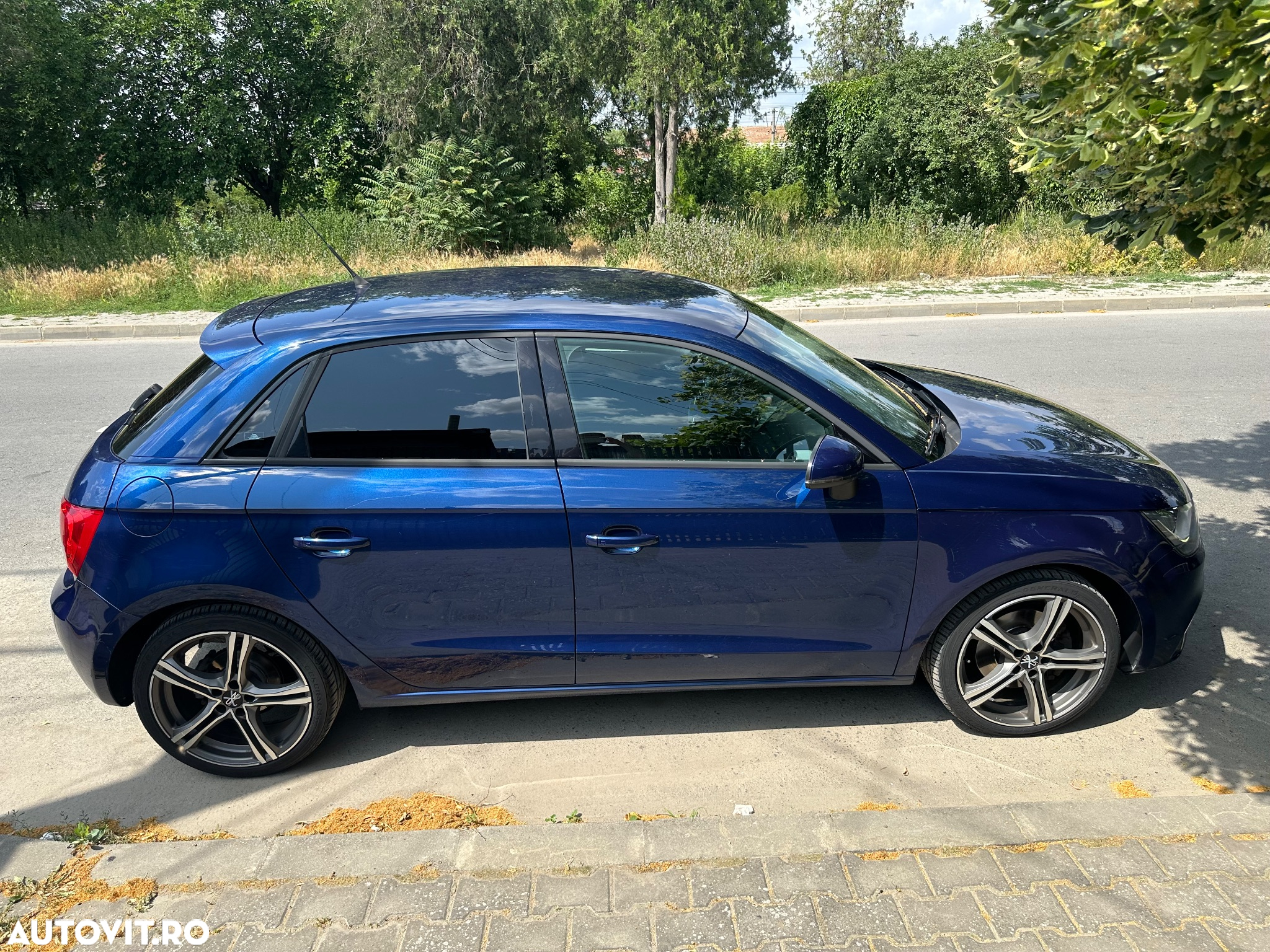 Audi A1 Sportback 1.4 TFSI CoD S tronic Design - 4