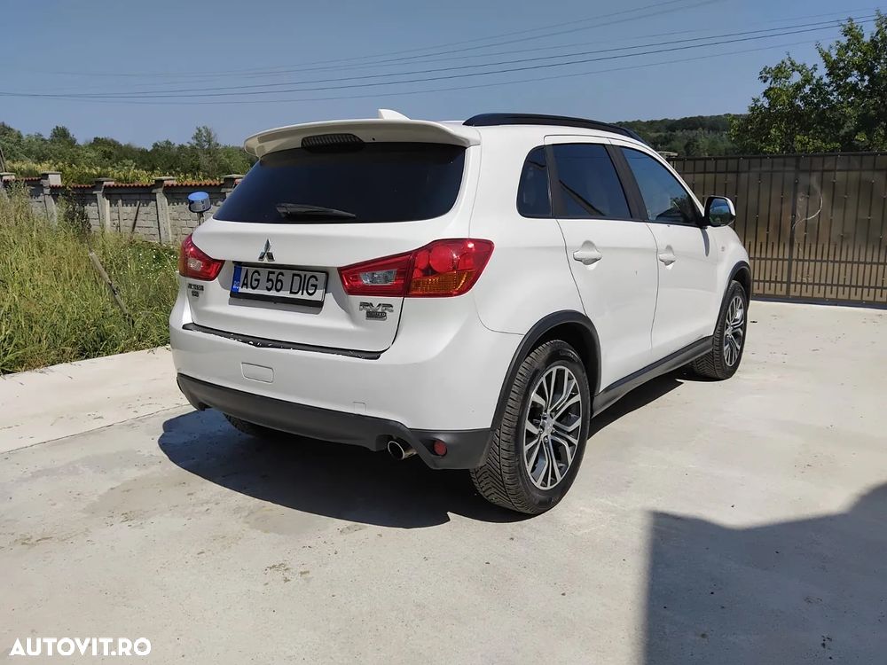 Mitsubishi ASX - 5