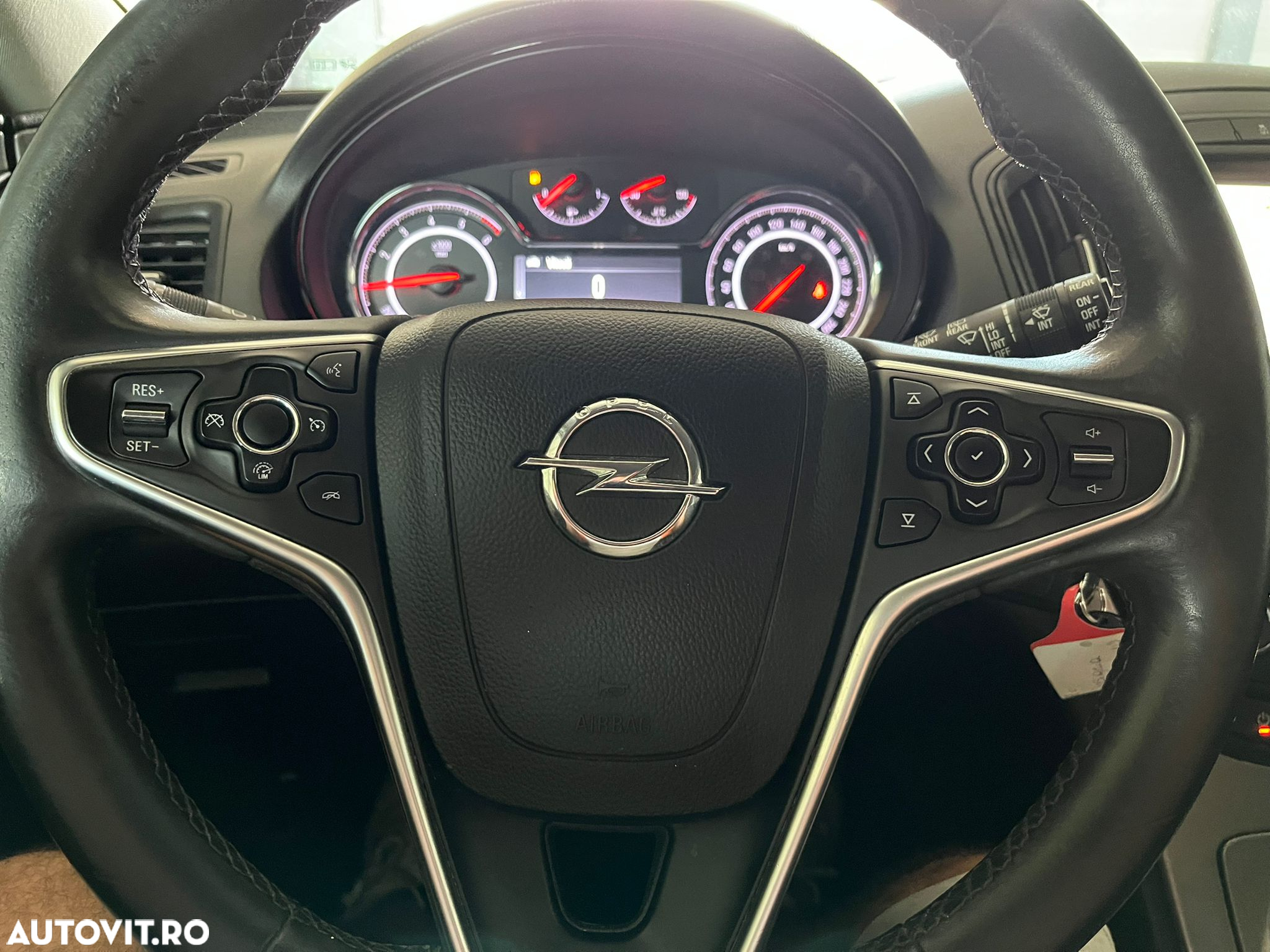 Opel Insignia 2.0 CDTI ECOTEC - 10