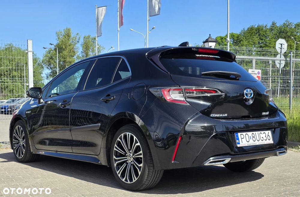 Toyota Corolla 2.0 Hybrid Executive - 6