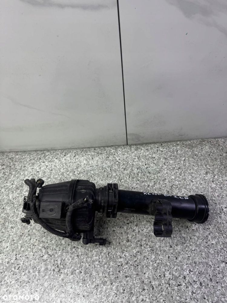 rezonator rura powietrza volvo xc40 2017-2024 2.0 b4 32222586 - 1