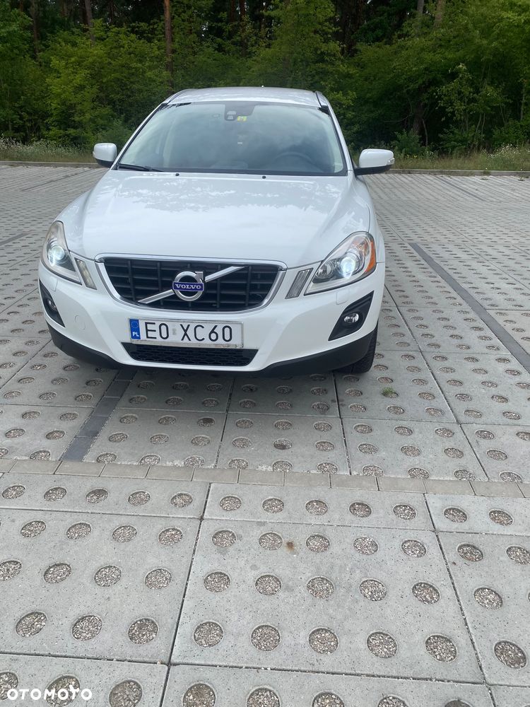 Volvo XC 60 D5 AWD Geartronic Summum - 10