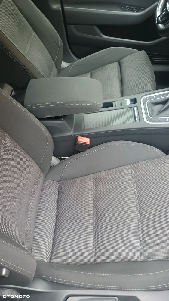 Volkswagen Passat 2.0 TDI BMT Comfortline - 12