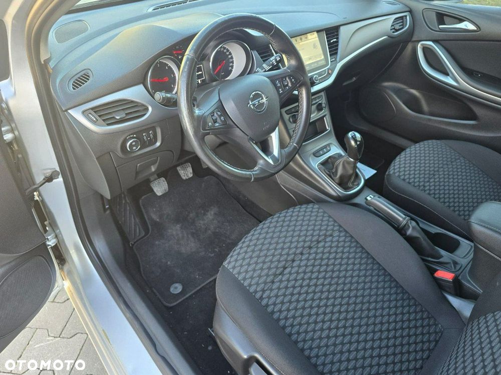 Opel Astra - 17