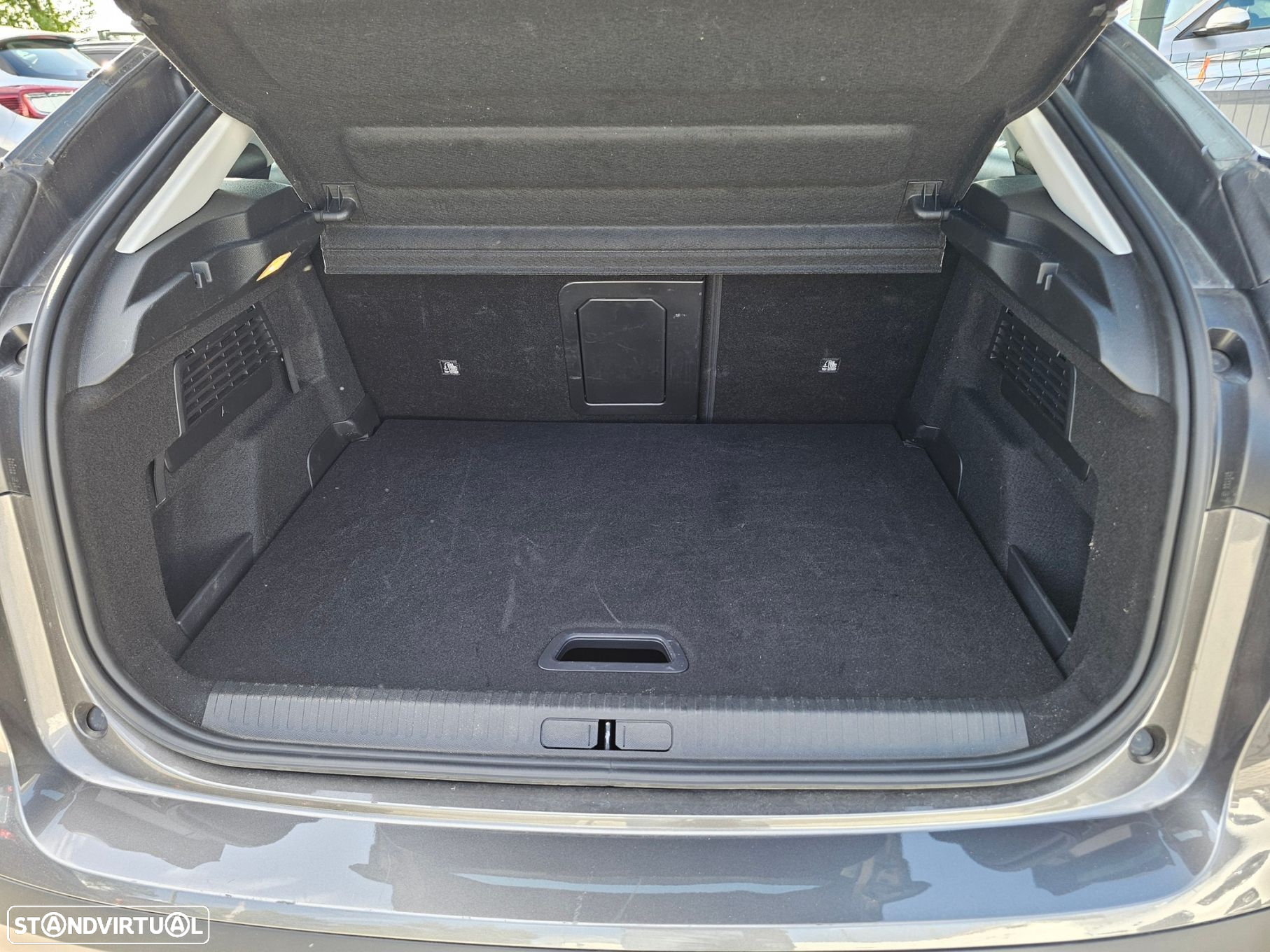 Citroën C4 1.2 PureTech Plus EAT8 - 27