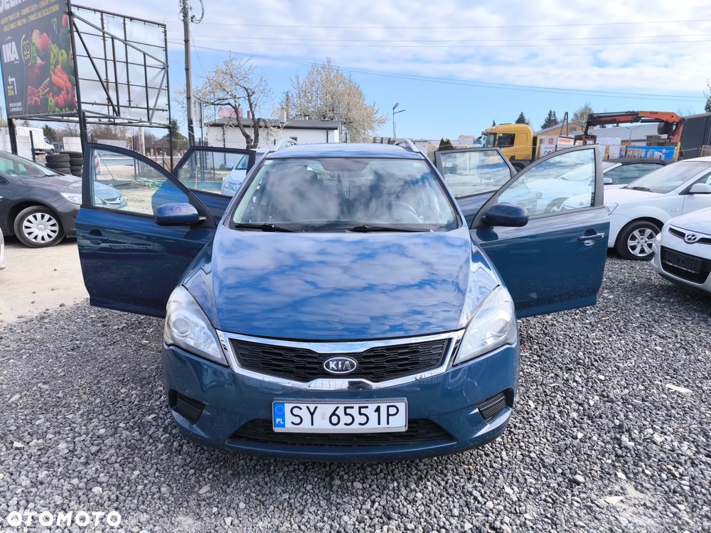 Kia Ceed 1.4 Comfort + - 24