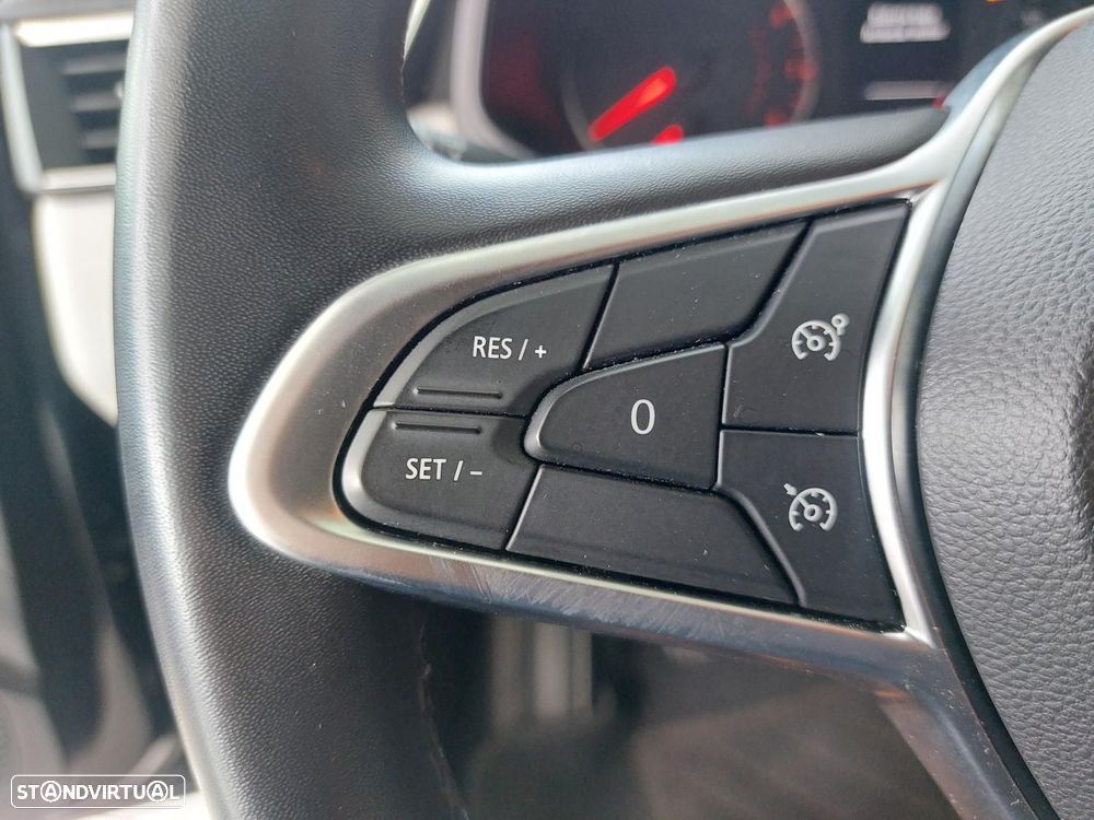 Renault Clio 1.0 TCe Limited - 18