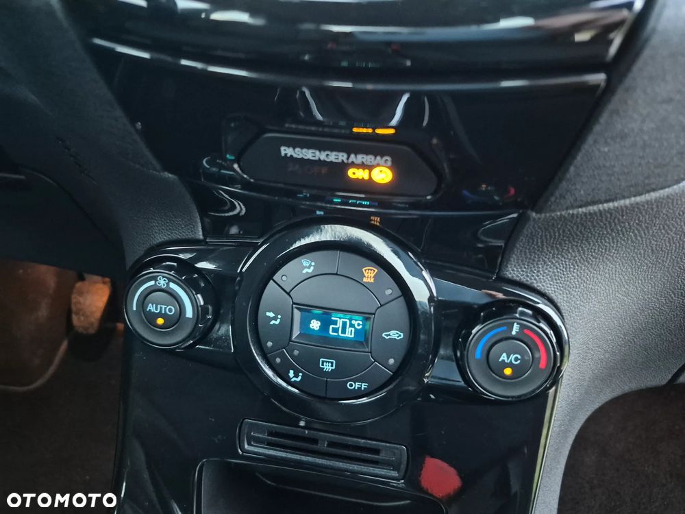 Ford Fiesta 1.6 TDCi Platinium X - 21